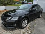Skoda Octavia Lim. Style/Sport* - Skoda Octavia in Solingen