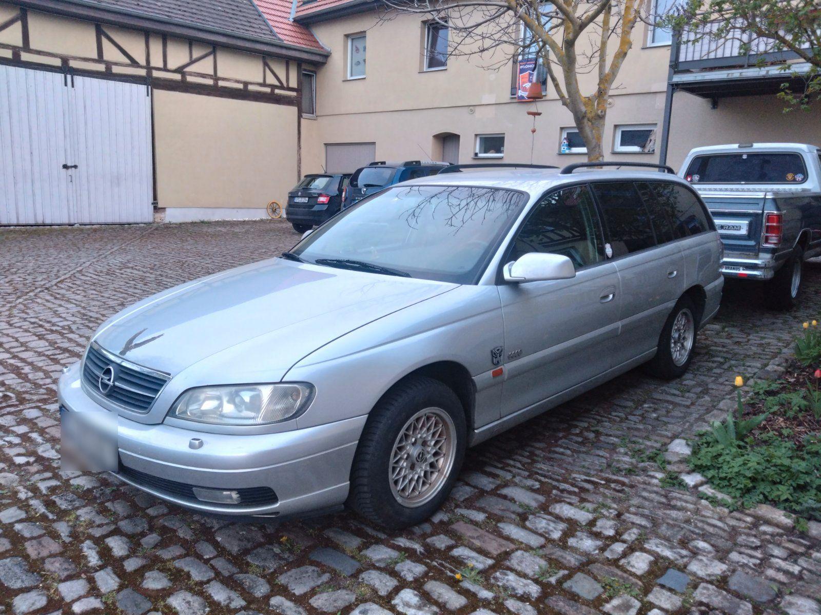 Opel Omega