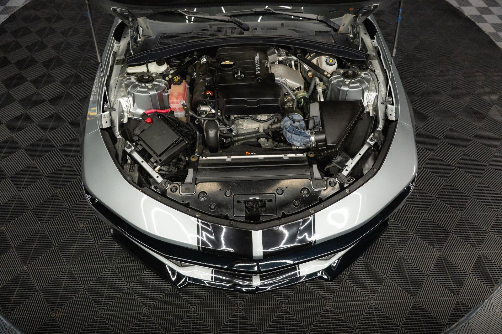 Fahrzeugabbildung Chevrolet Camaro 2.0 Turbo Coupe LT Package *CarPlay*19%