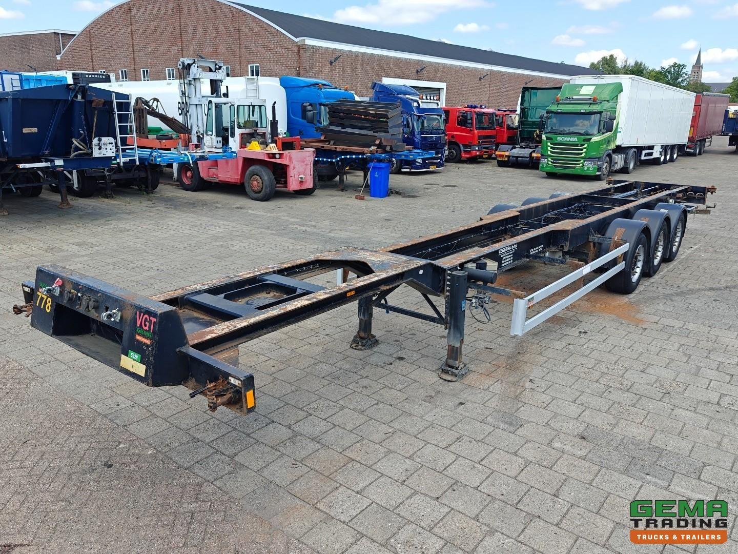 Renders RMOC 12 27CC 40/45 Fuss - Heckausleger - 5140 kg