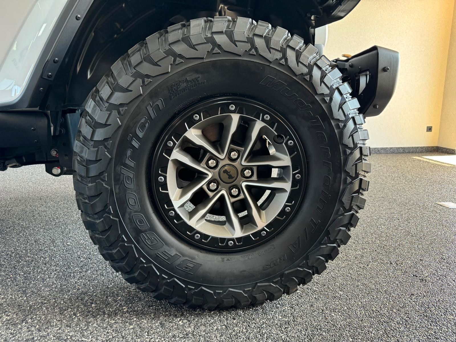 Fahrzeugabbildung Jeep RUBICON 392-V8-3" FAHRWERK-37" REIFEN-POWERSTEPS