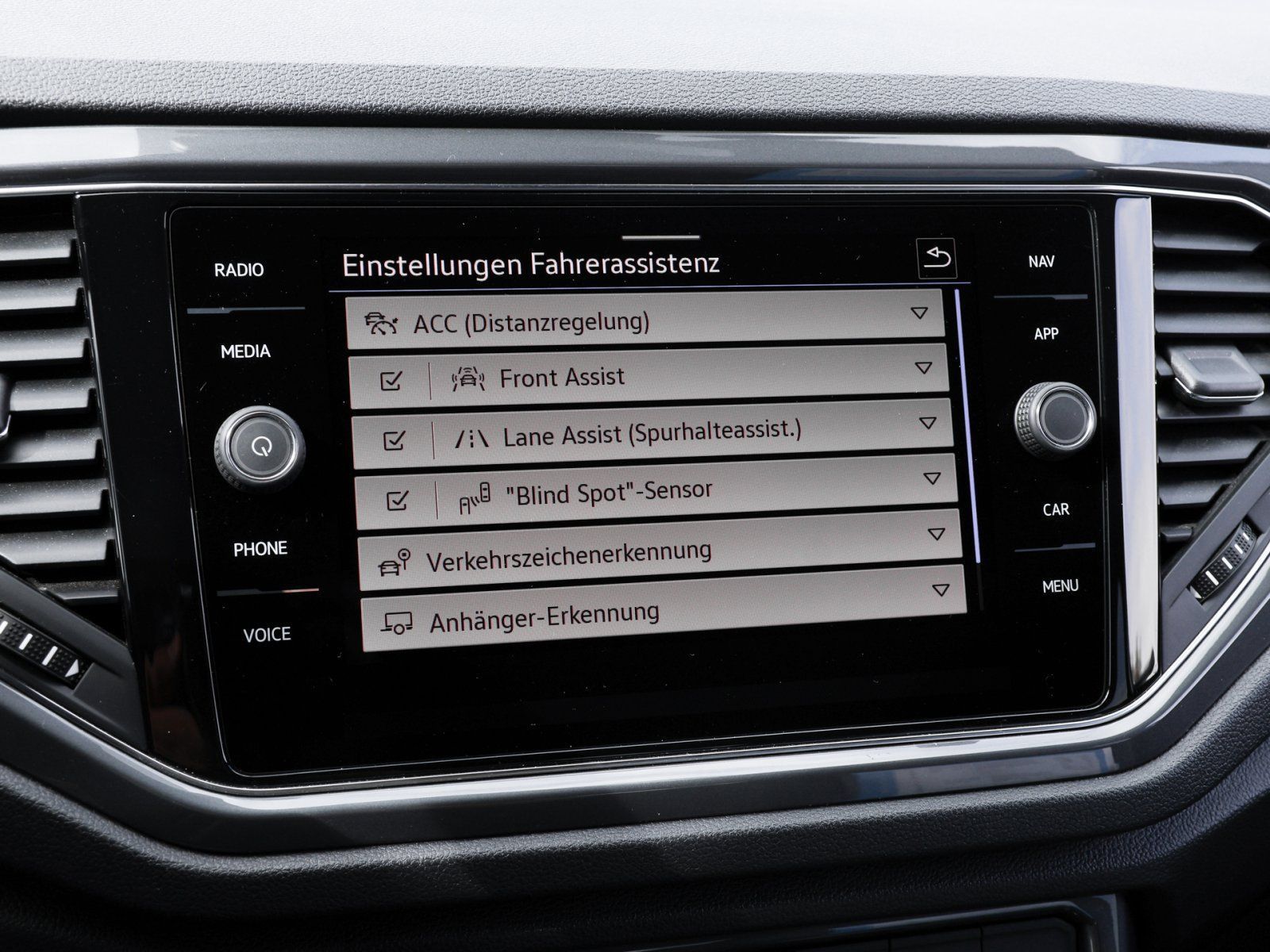 Volkswagen T-Roc - Bild 16