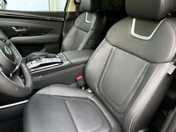 Fahrzeugabbildung Hyundai TUCSON 1.6 T-GDI PHEV 4WD PRIME ASSISTENZPAKET +