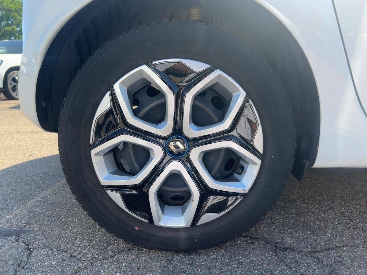 Fahrzeugabbildung Renault Twingo ZEN Electric Schukoladekabel