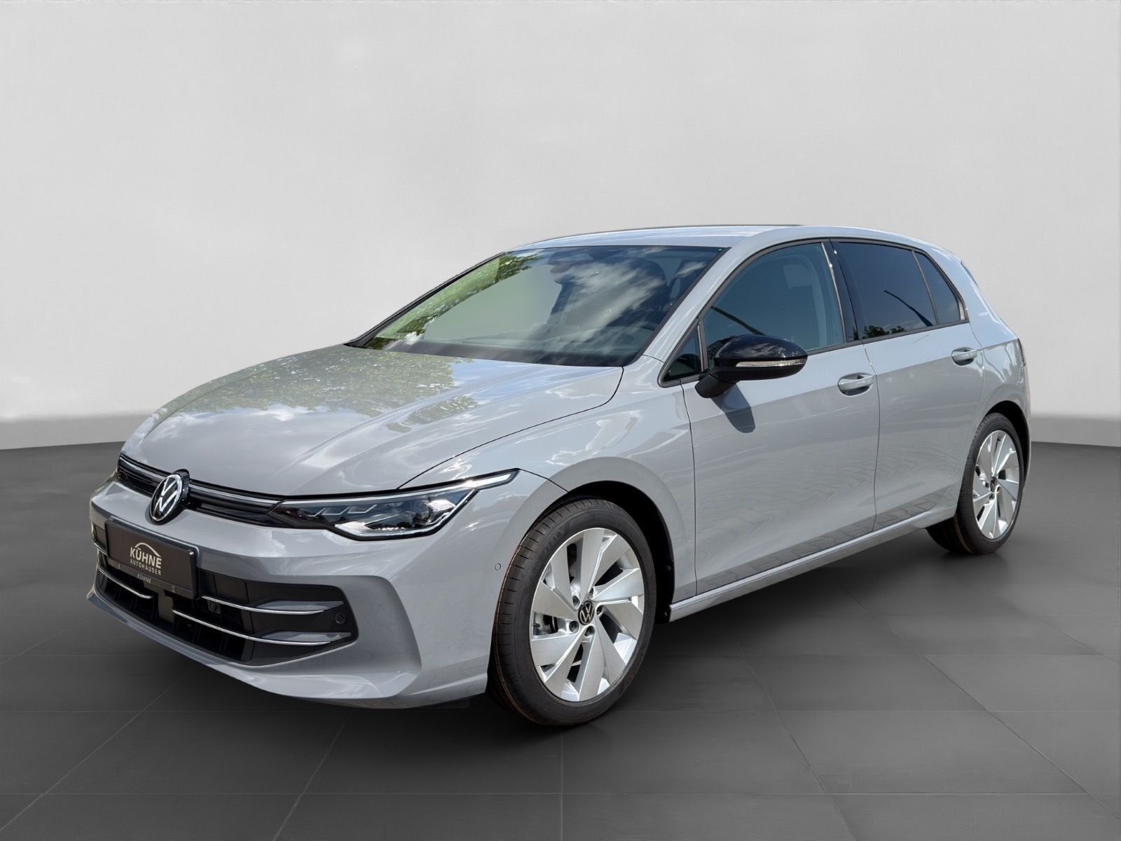 Volkswagen Golf ENERGY 1.5 eTSI DSG AHK MATRIX ACC NAVI foto 2