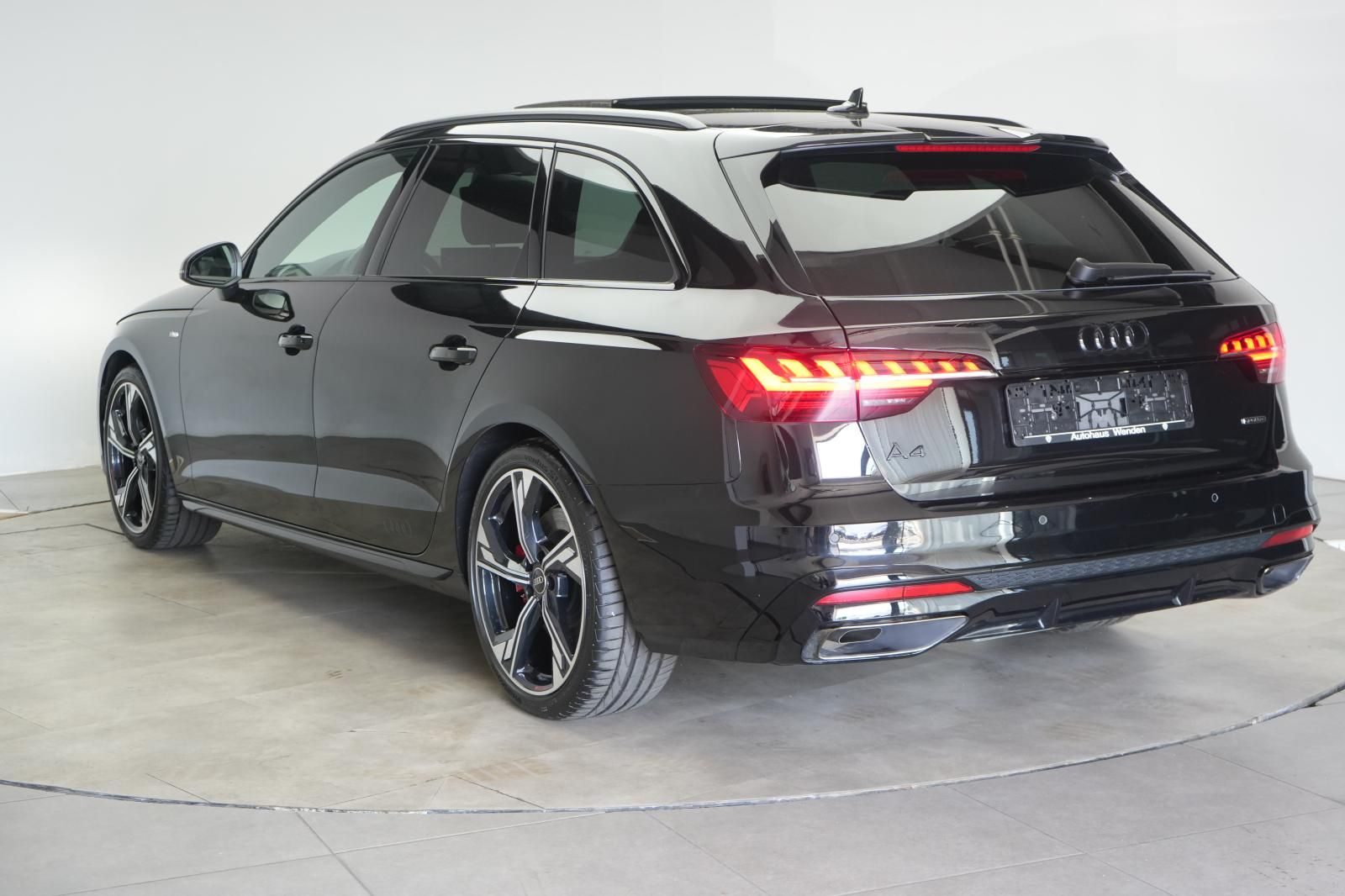 Audi A4 45 TFSI quattro S line Competition ACC Virtua foto 4