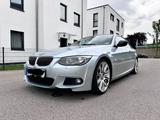 BMW 320 E93 Cabrio / Cabriolet LEDER / M -... - BMW 3er-Reihe E93 mit Diesel-Antrieb