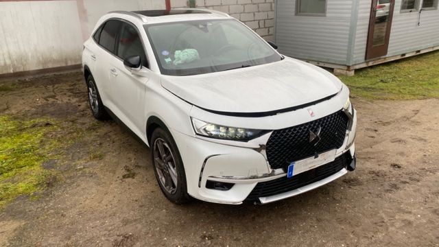 DS Automobiles DS7 (Crossback) E-Tense 225 Performance