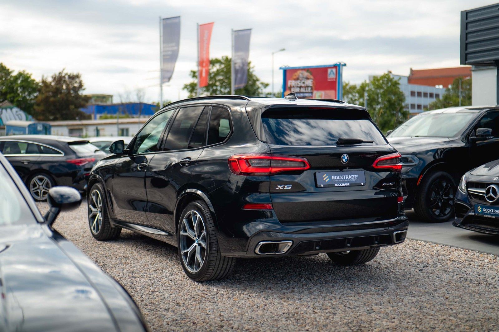 Fahrzeugabbildung BMW X5 xDrive 40i M Sport Shadow Line *ACC*Pano*LED*