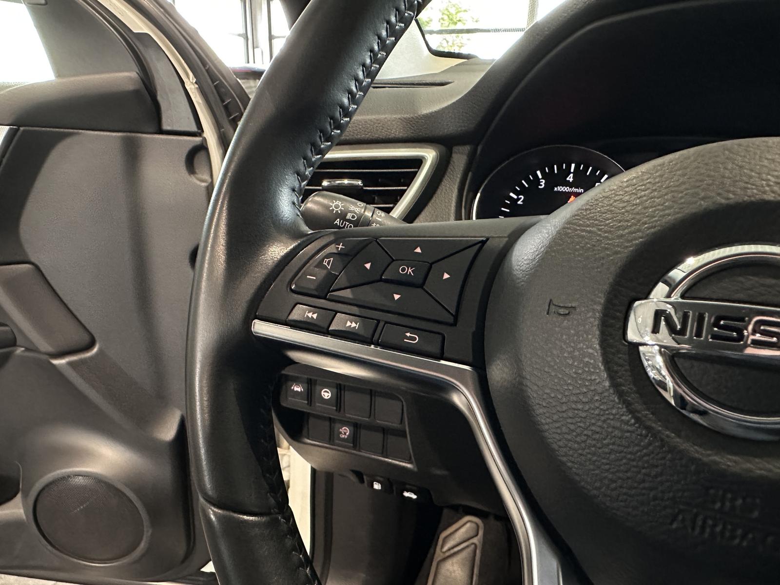Nissan Qashqai Tekna *ACC, SPURHALTE, TOTWINKEL, 360GR*