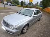 Mercedes-Benz 350 - silberne Mercedes-Benz 350