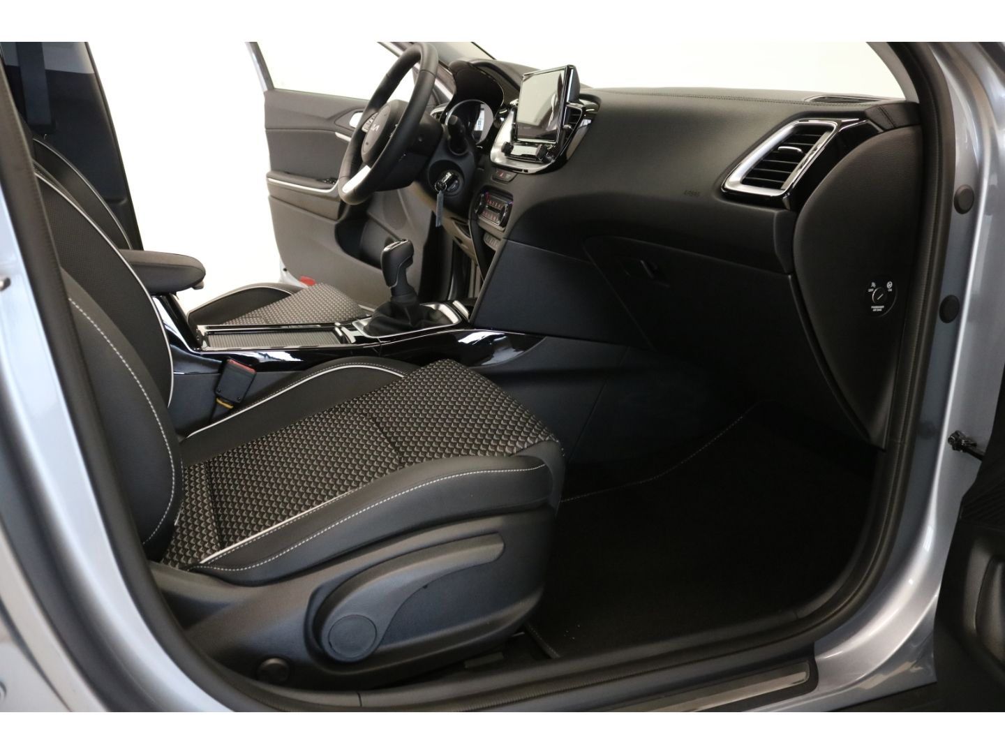 Fahrzeugabbildung Kia XCeed Vision 1.0 T-GDI, Tempomat Navi Kamera PDC