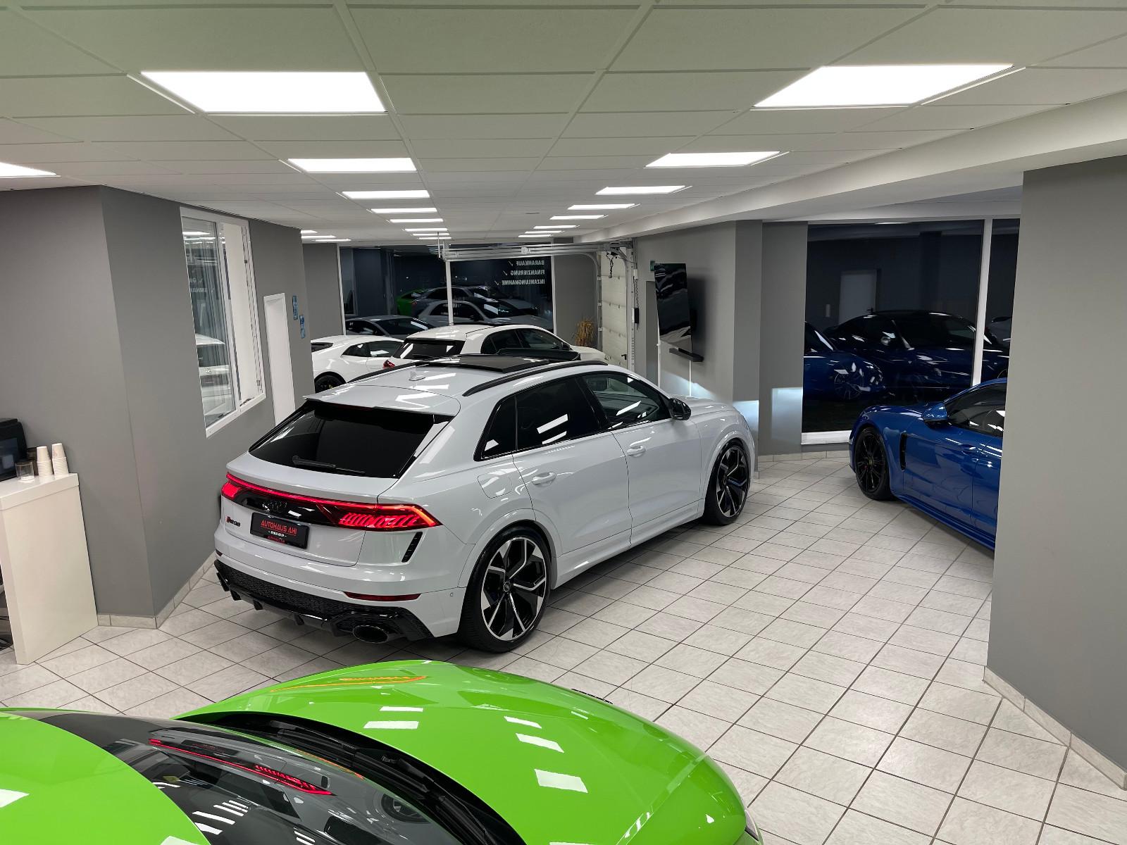 Audi RSQ8 | Voll | Suzuka | Dynamik+ | Soft | Massage