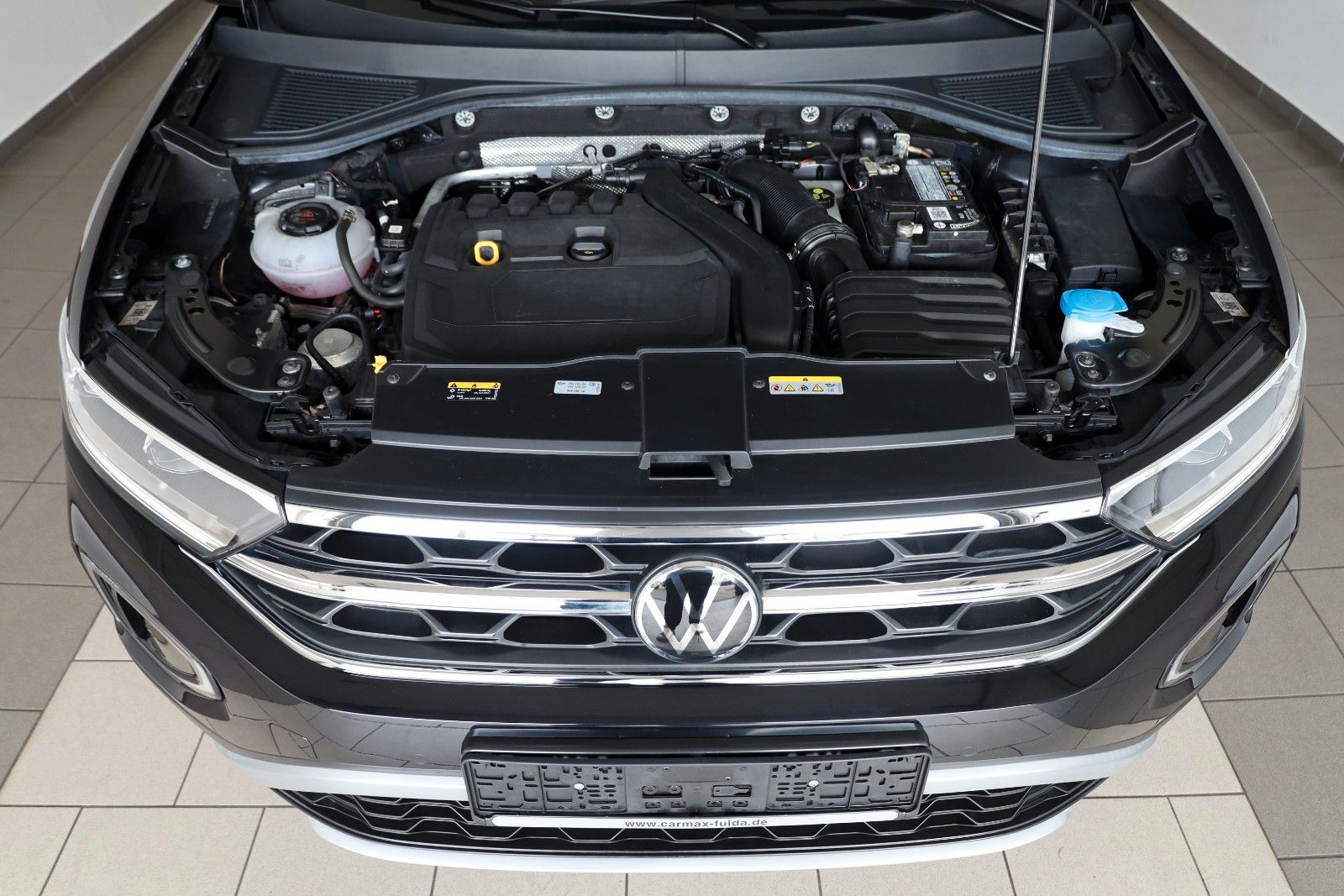 Fahrzeugabbildung Volkswagen T-Roc Style T.Leder,Navi,LED,ACC,SH,PDC,SR+WR