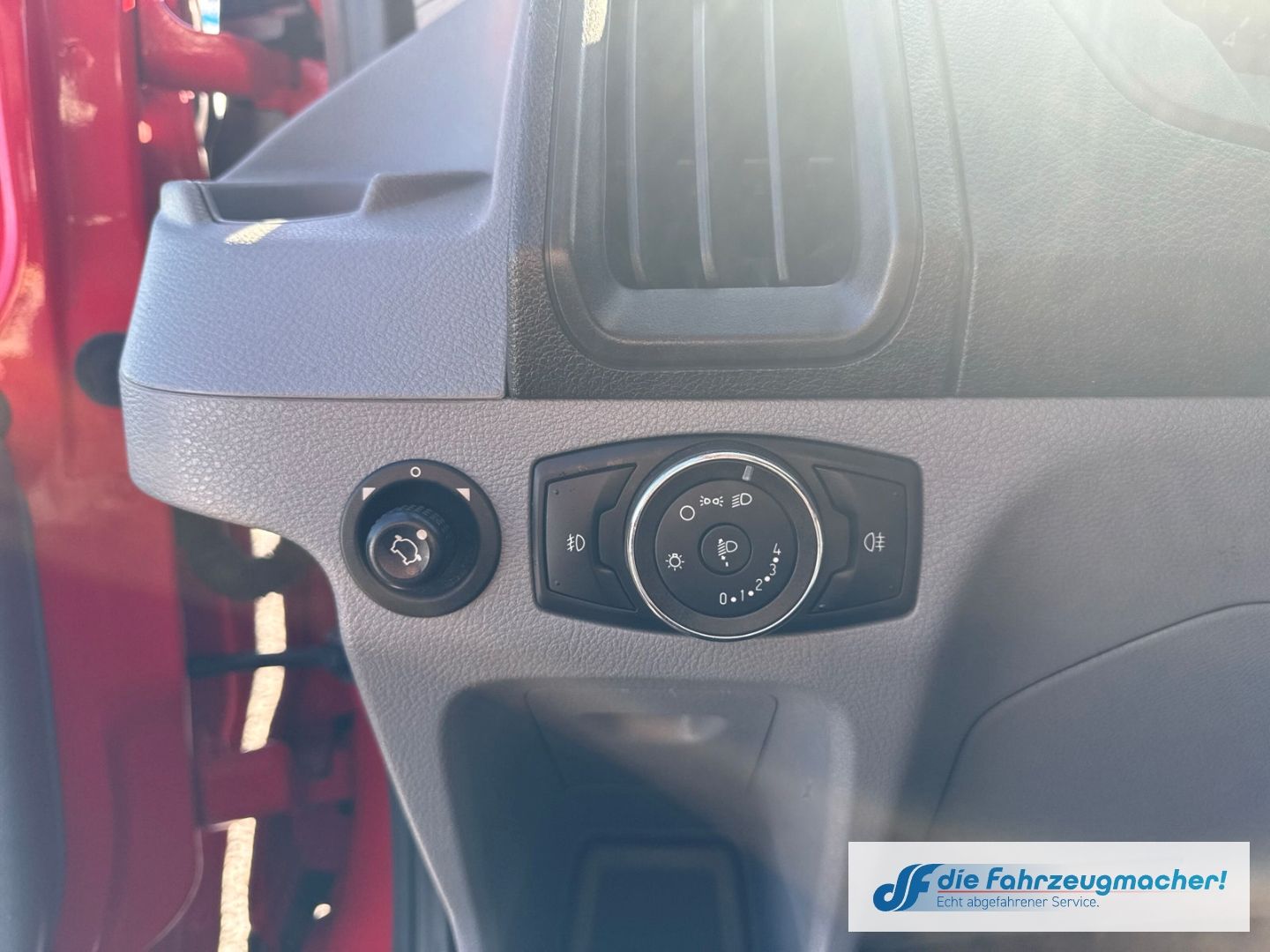 Fahrzeugabbildung Ford Transit Kombi 350 L3 Trend 2.2 TDCi DPF *7155 *K