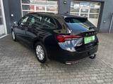 Skoda Octavia Combi Selection AHK;5 J-Gar;ACC;CARPLAY; - Skoda Octavia Gebrauchtwagen in Halle
