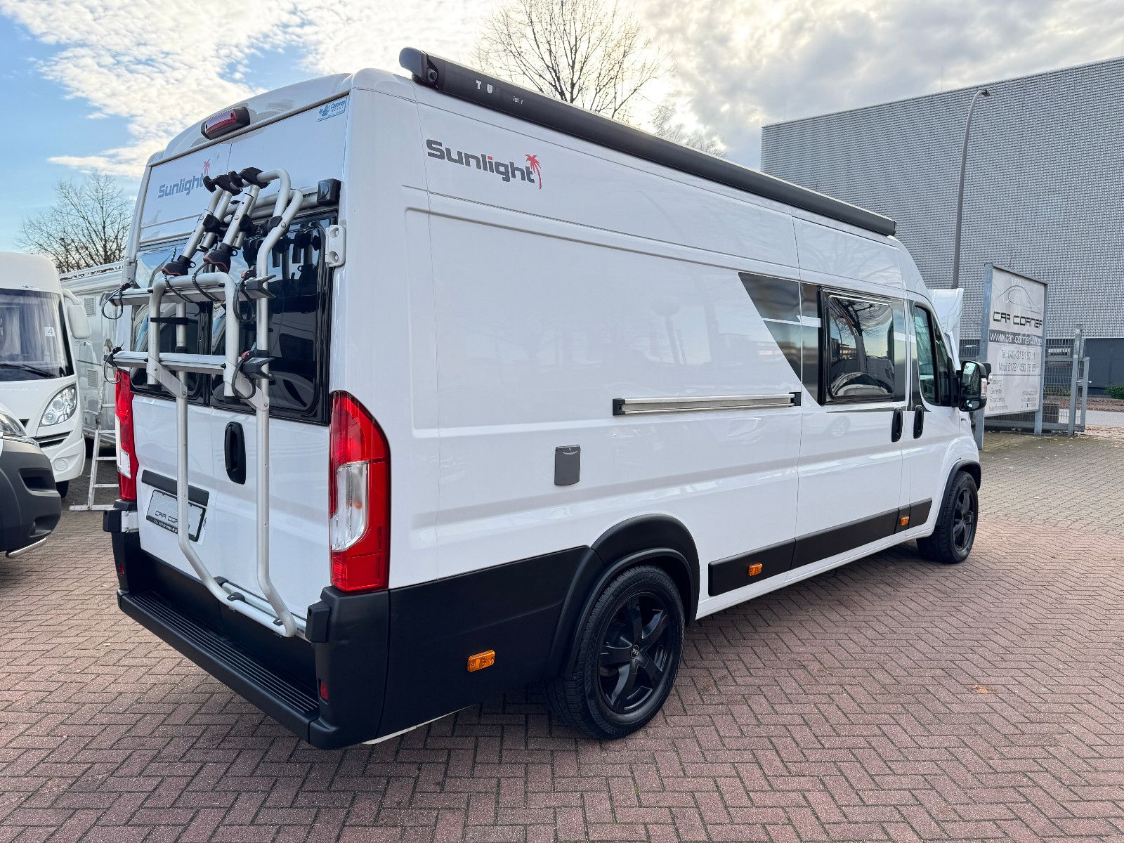 Fahrzeugabbildung Sunlight Cliff 640 FIAT EINZELLBETTEN TV KAMERA 18 ZOLL