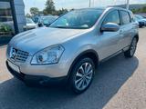 Nissan Qashqai 2.0 16V Aut. Tekna Navi Kam Pano Keyless - Nissan Qashqai: 1.0