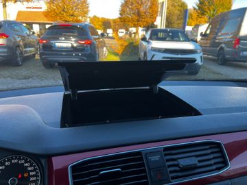 Bild 14 VW Caddy PKW Maxi Comfortline Automatik AWD