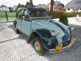 Citroën 2 CV 6 Spezial, Sonderlackierung - Citroën 2 CV mit 3 Türen