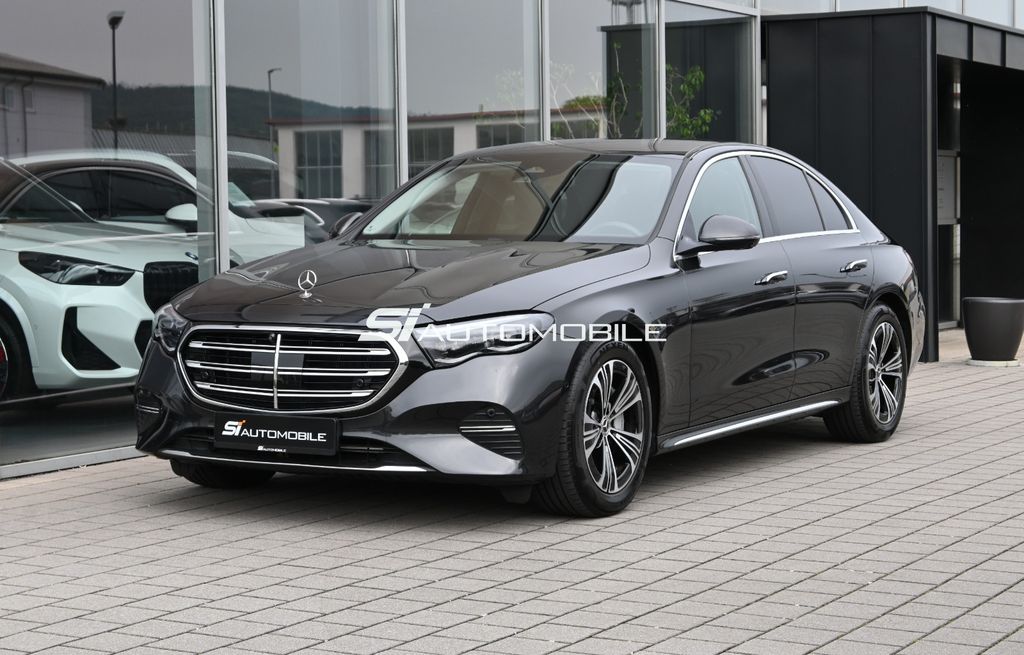 Image of Mercedes-Benz E 200