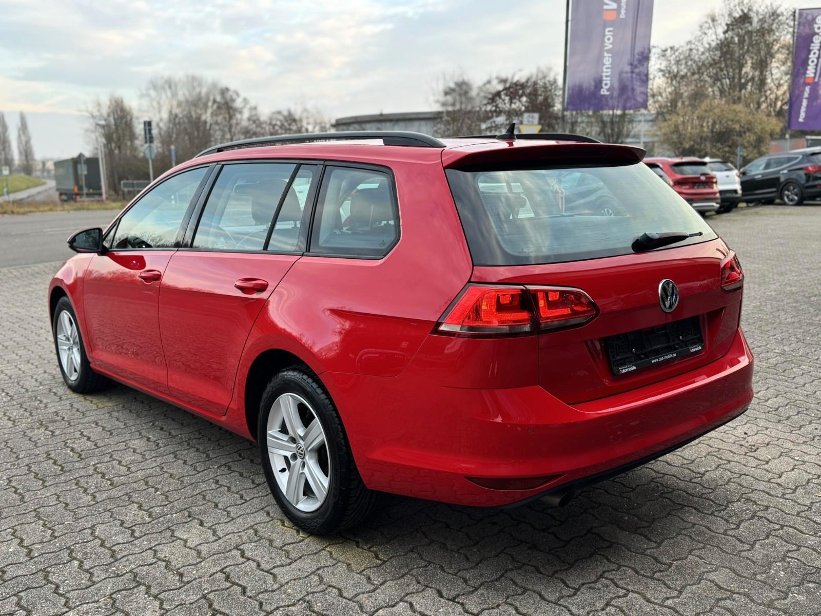Volkswagen Golf VII Variant/AUTOMATIK/2.HAND/NAVI/PDC