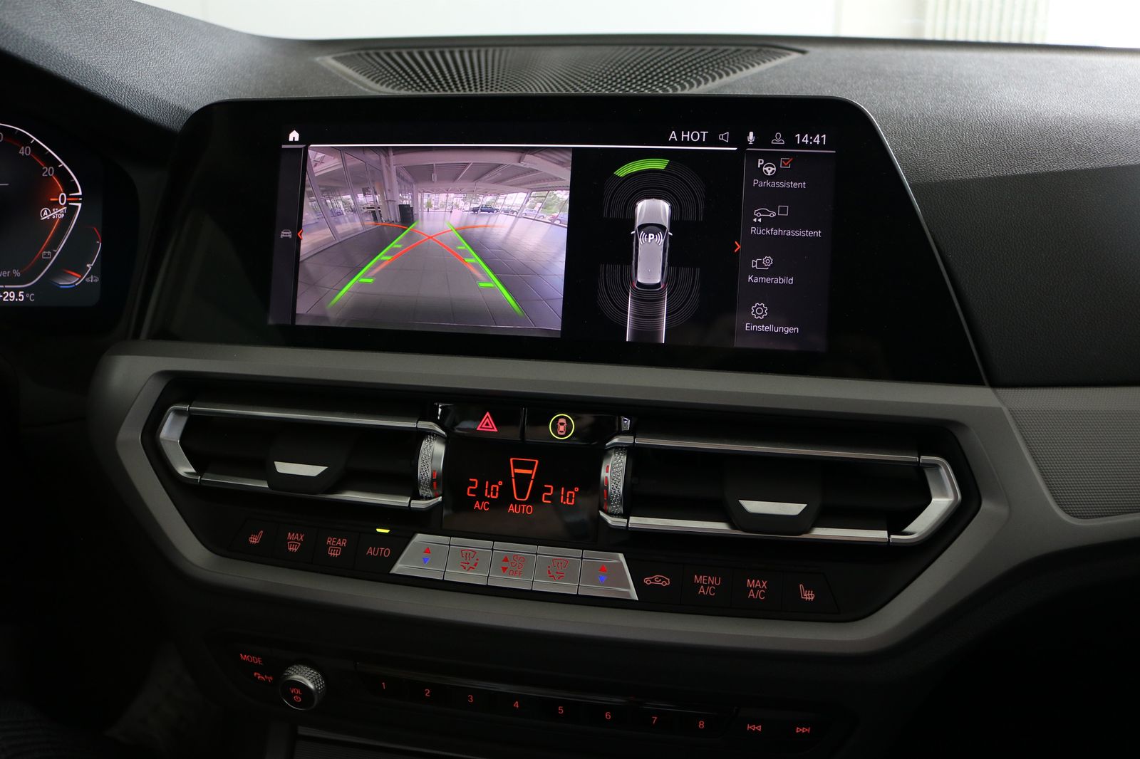 BMW 320i Touring, Live Cockpit, Driving,-u. Parking  foto 10