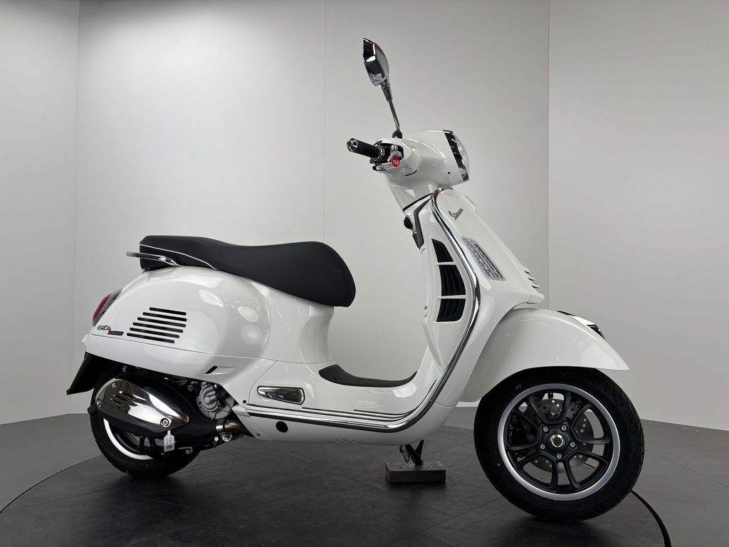Fahrzeugabbildung Vespa GTS 310 FL SUPER *NEUFAHRZEUG 2026 *