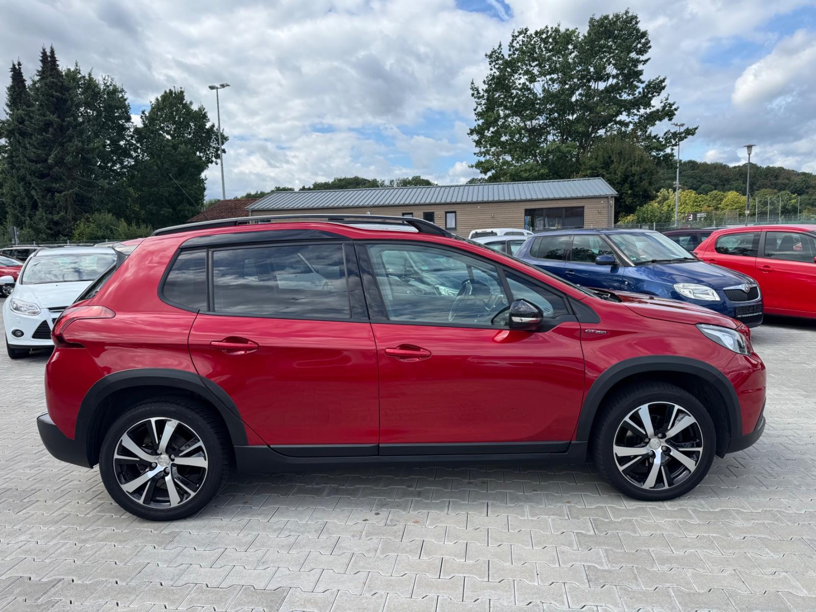 Peugeot 2008 GT-Line 1,2 96 kW /Navi / Panorama-Dach/LED