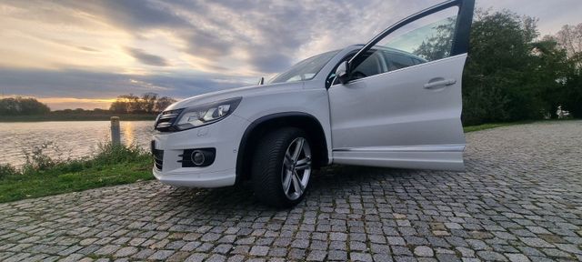 Volkswagen Auto Tiguan R Line 4Motion Automatik Getriebe