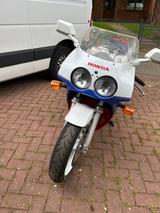 Honda VFR 750 R RC30 - Offers matching your search criteria