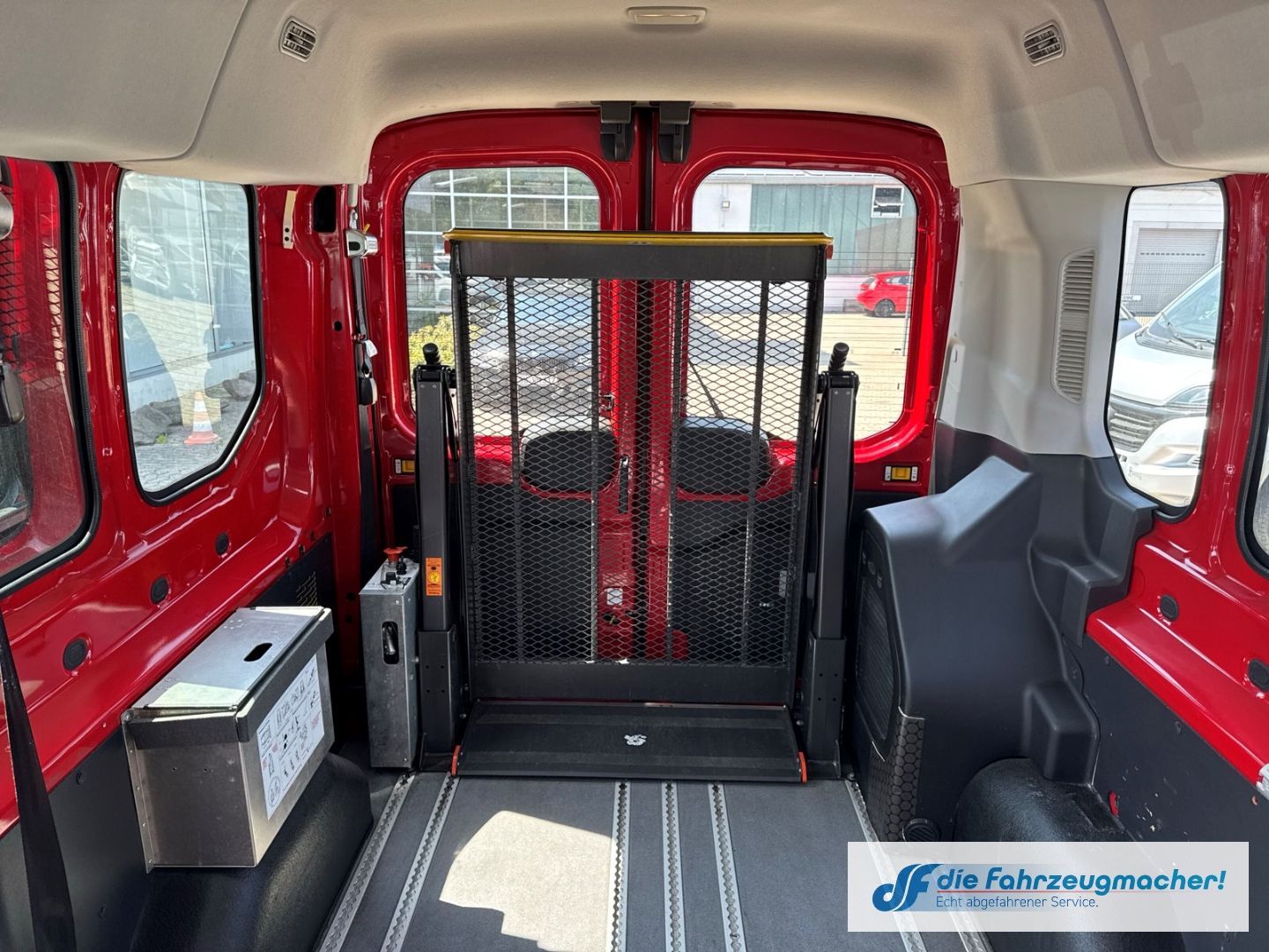 Fahrzeugabbildung Ford Transit Kombi 350 L3 Trend Temp Klima *7130 Exp
