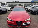 Alfa Romeo Giulia Veloce Q4+LEDER+XENON+8FACH+HARMAN+BREMBO - gebrauchte Alfa Romeo Giulia aus dem Jahr 2020