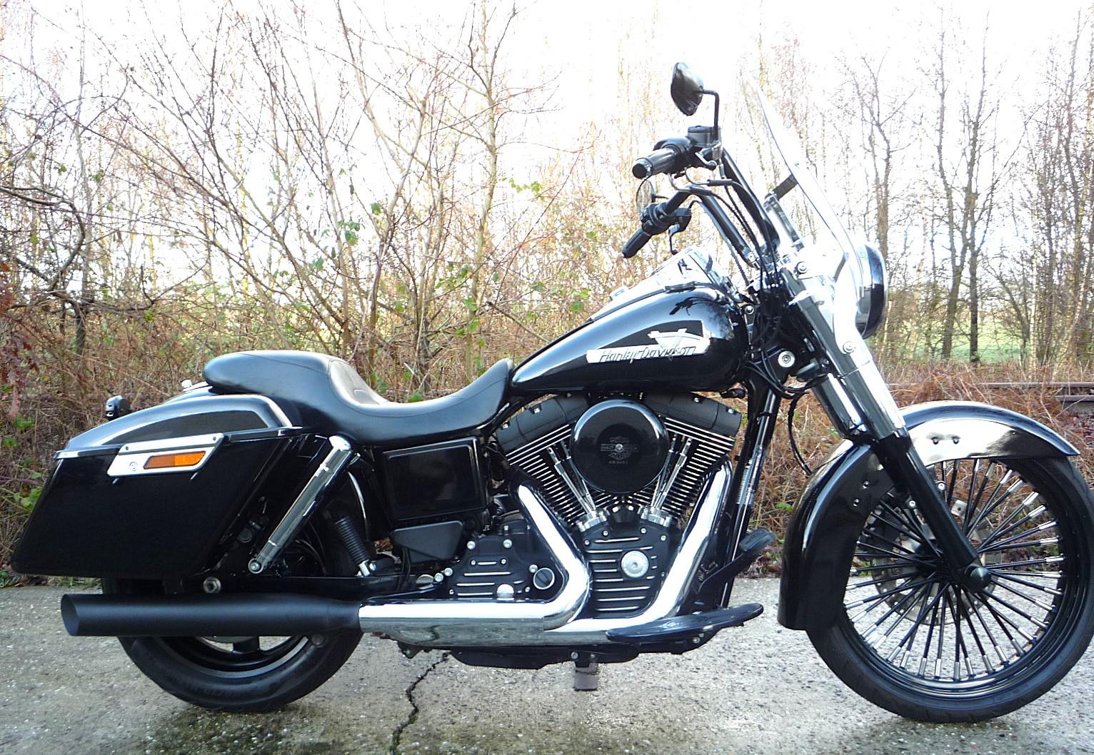 Harley-Davidson DYNA SWITCHBACK 5HD schöner Umbau im Topzustand