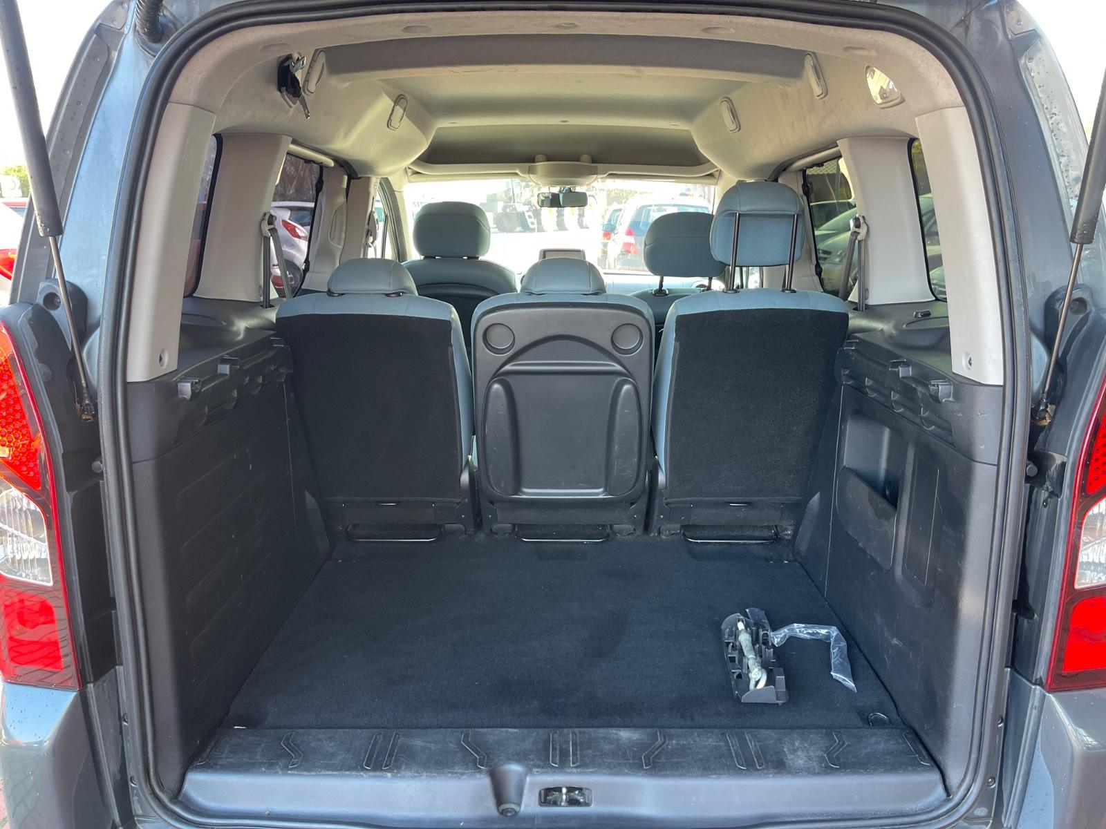 Citroën Berlingo Kombi Selection*5SITZER*SHZ*PDC*NAVI*