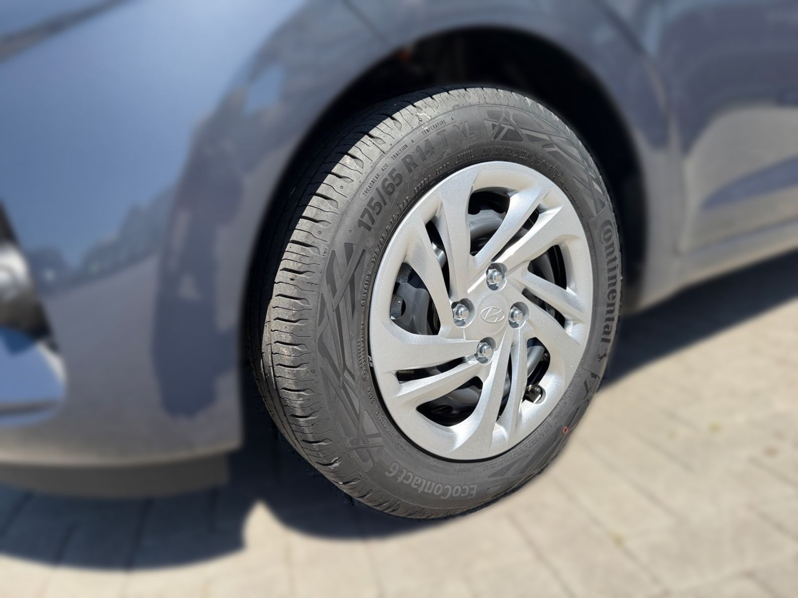 Fahrzeugabbildung Hyundai i10 1.0 Select Navi Kamera