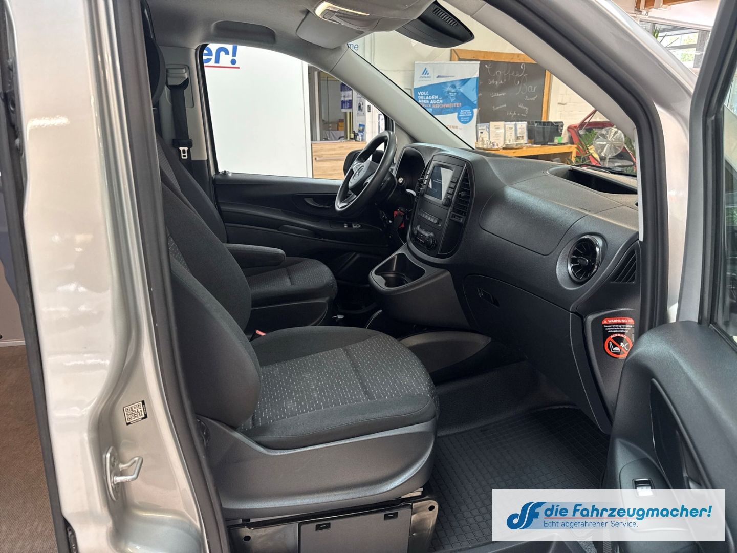 Fahrzeugabbildung Mercedes-Benz Vito Kasten 114 CDi Automatik lang Navi Kamera S