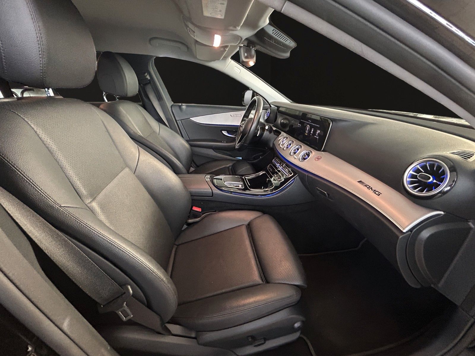 Fahrzeugabbildung Mercedes-Benz E 200 d- T-Modell Automatik/TOP ZUSTAND