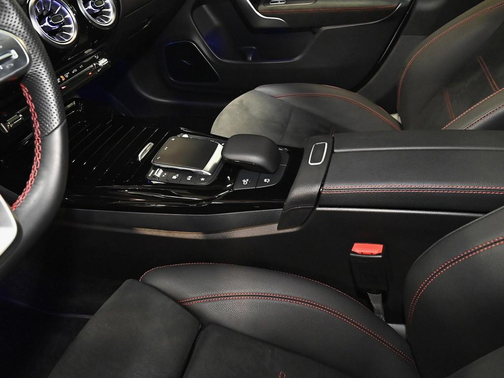 Mercedes-Benz CLA 35 AMG SB 4M NIGHT PANO MULTIB. LED NAVI SHZ