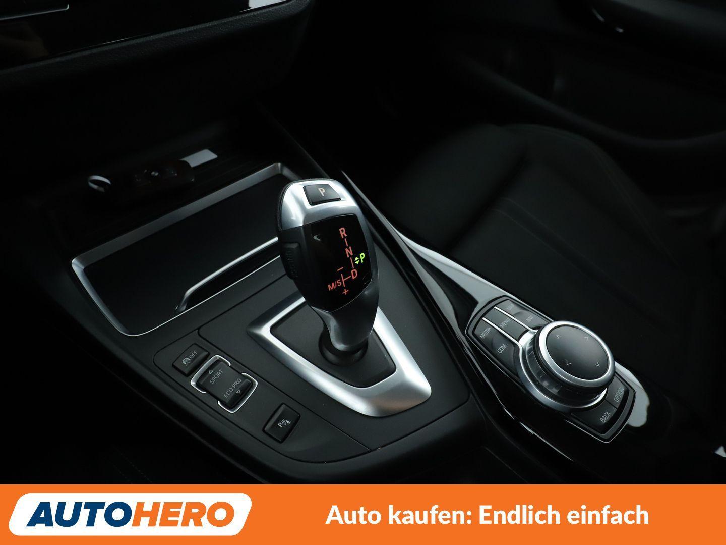 BMW 118i Sport Line Aut.*NAVI*LED*PDC*TEMPO*