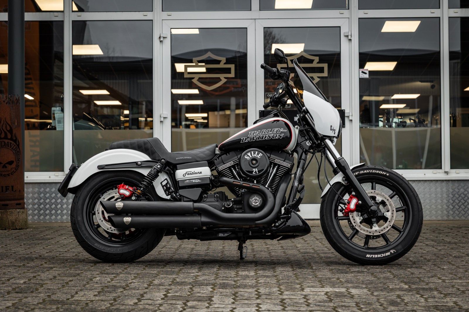 Fahrzeugabbildung Harley-Davidson FXDLS DYNA LOW RIDER S 110cui  - CLUBSTYLE -