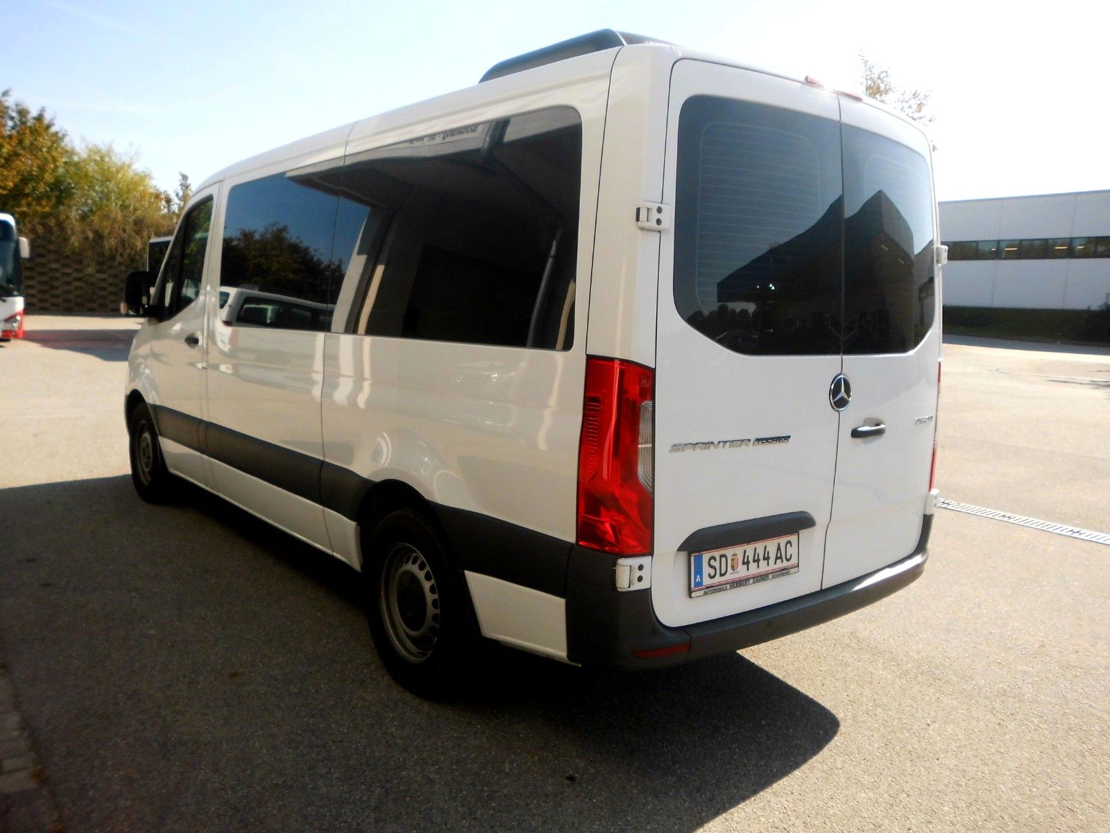 Mercedes-Benz Sprinter Tourer Dachklima, 9 Sitze imagem 2