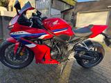 Honda CBR 650 R - HONDA CBR650R