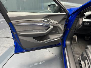 2024 AUDI Q8 E-TRON 缩略图 13
