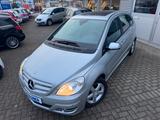 Mercedes-Benz B 160 *Park-Assistent*Sport*Schiebedach*Kamera - Mercedes-Benz B 160 aus 2011