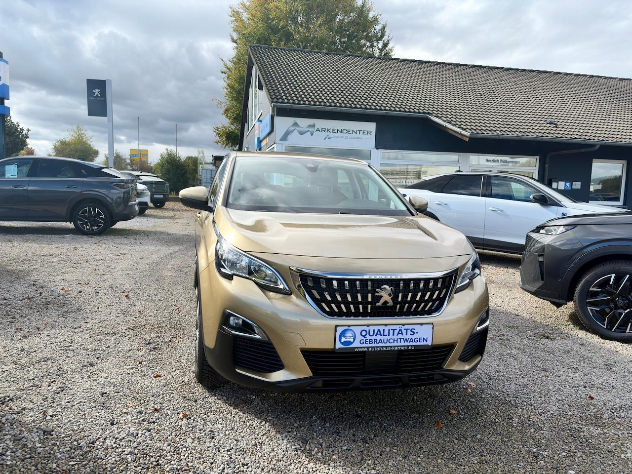Peugeot 3008 1.2 12V e-THP / Allwetter Reifen