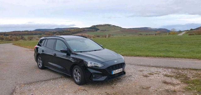 Ford Focus MK4 Turnier St Line X