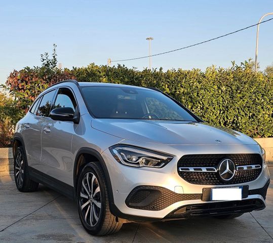 Mercedes-Benz Mercedes-benz GLA 180 GLA 180 d Automatic Premiu