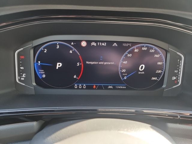 Fahrzeugabbildung Volkswagen T-Roc 2.0 TDI R-LINE BLACK STYLE AHK NAVI KAMERA