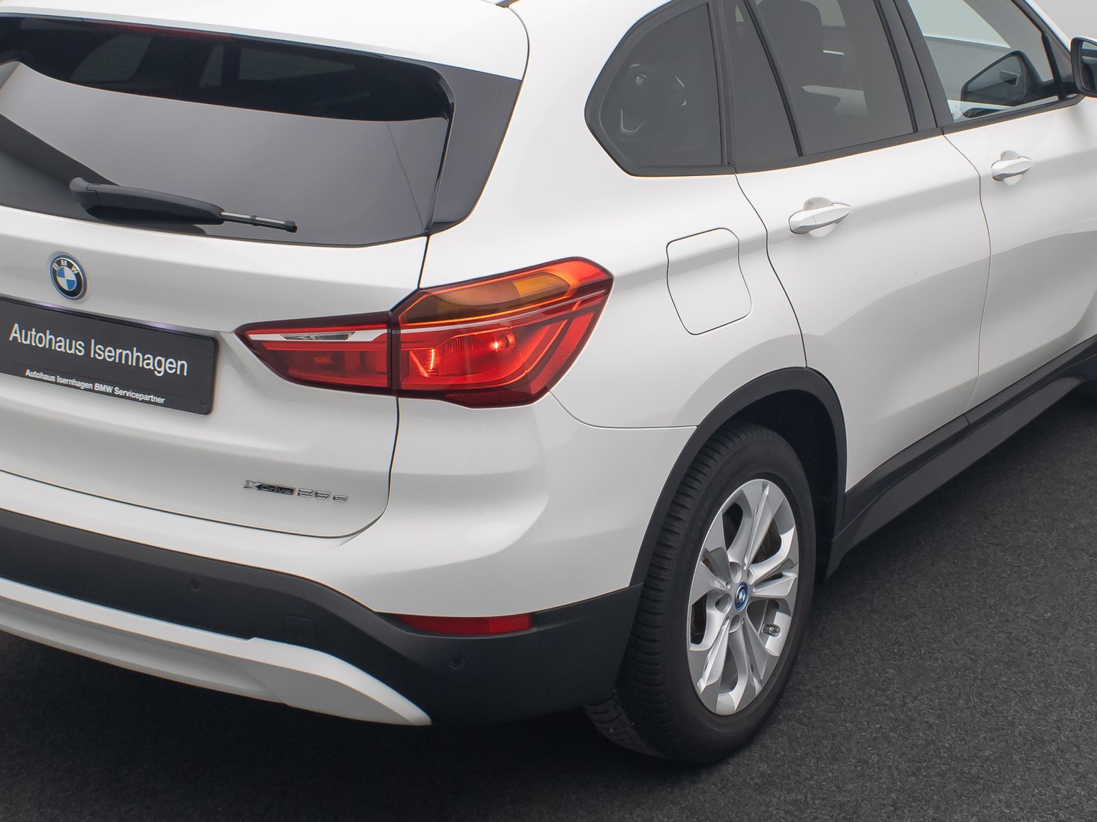 Fahrzeugabbildung BMW X1 xD25e GeschwindigReg ParkAss DAB Komfort NAVI